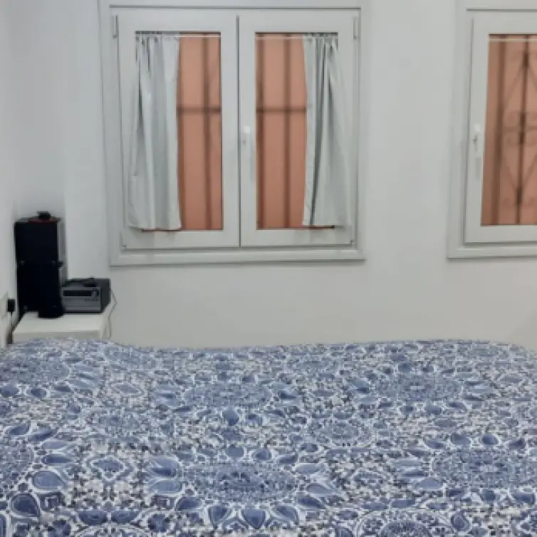 Venta de apartamento en planta media en Estepona