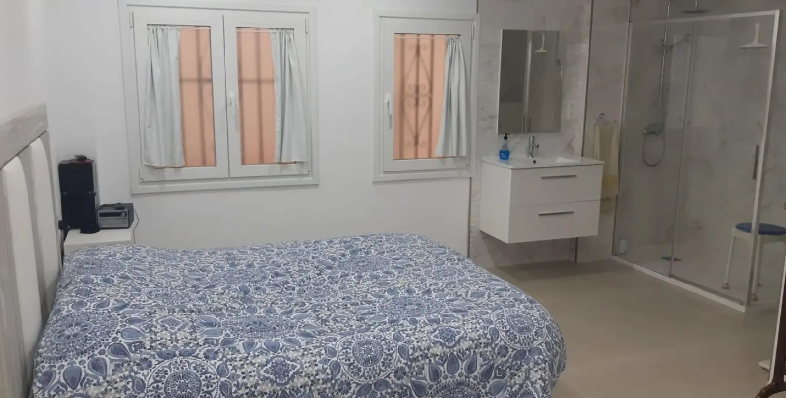Sale of middle floor apartment in Estepona 9