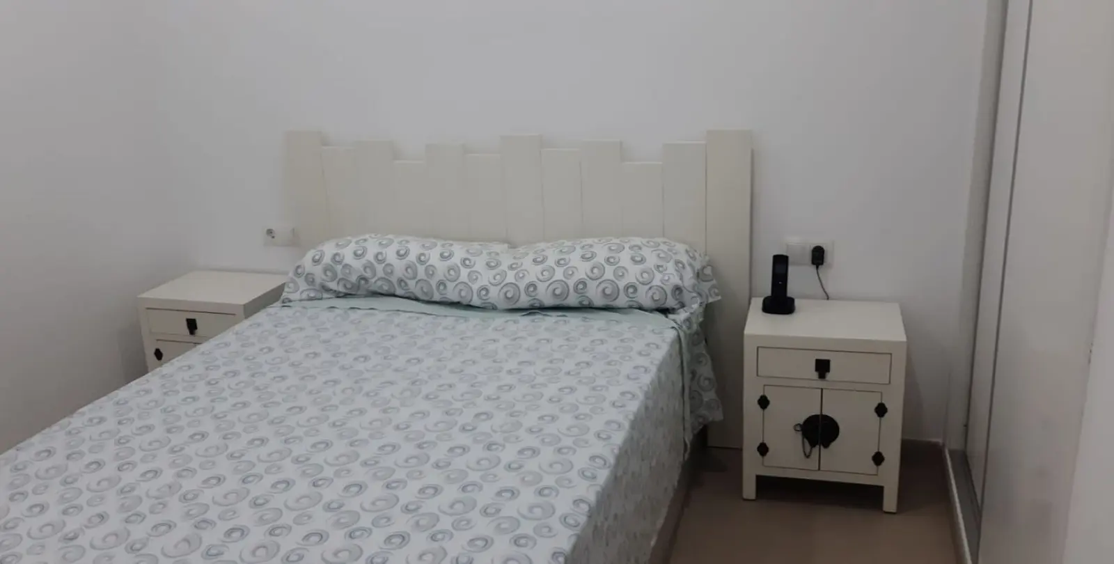 Sale of middle floor apartment in Estepona 14