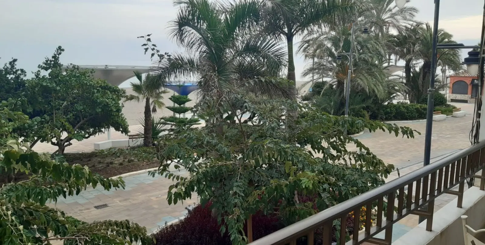Sale of middle floor apartment in Estepona 26