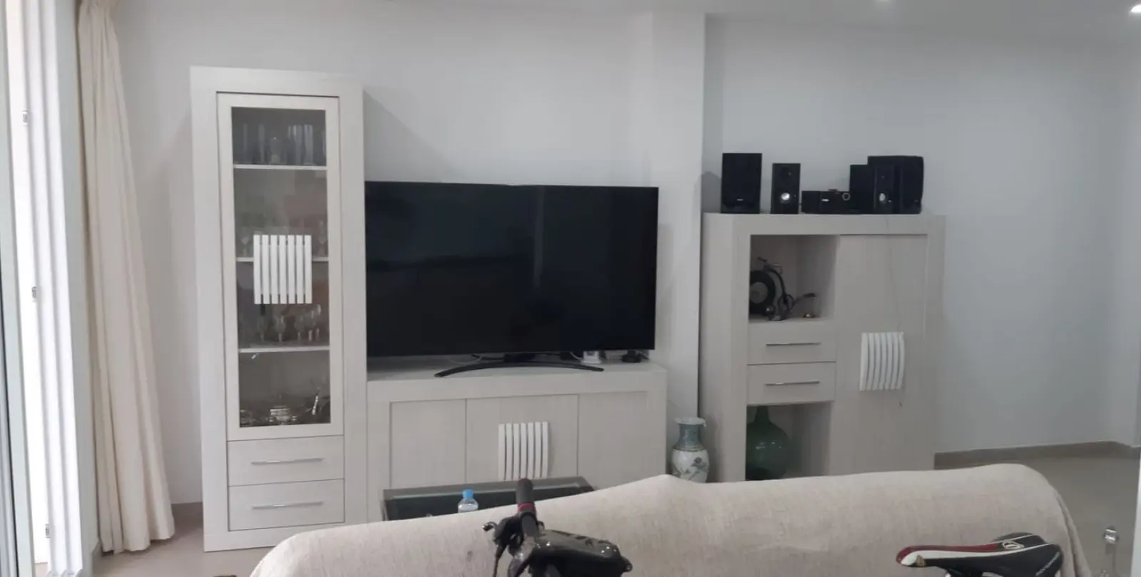 Sale of middle floor apartment in Estepona 27