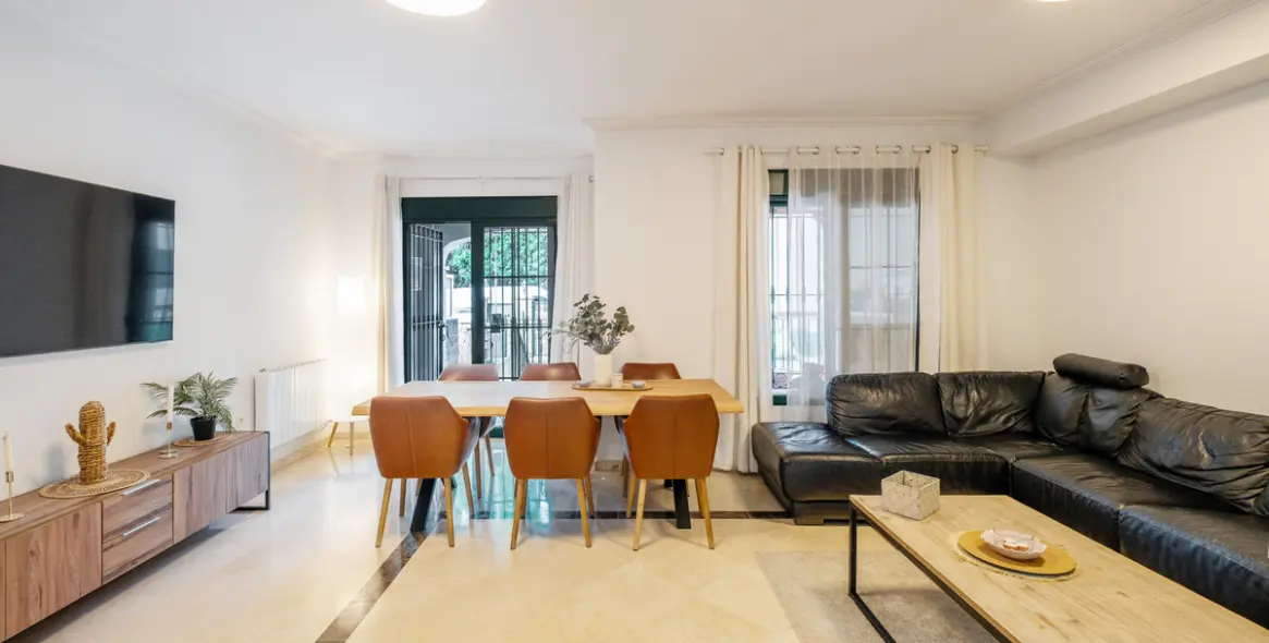 Sale of townhouse in Nagüeles 3