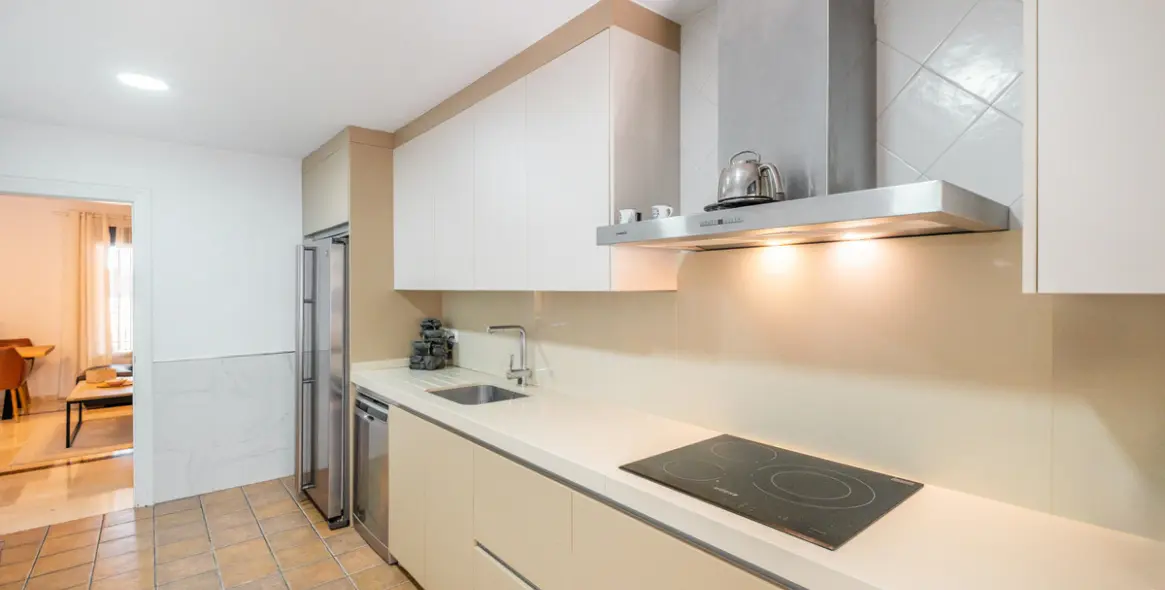 Sale of townhouse in Nagüeles 6