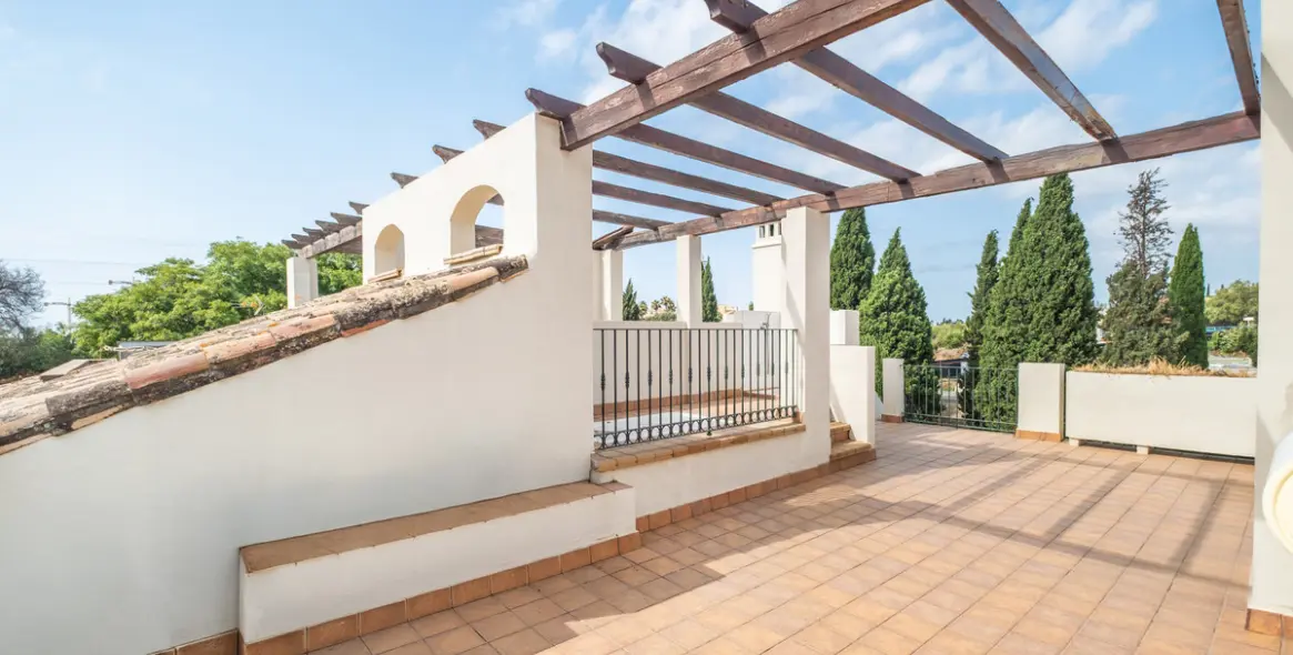 Sale of townhouse in Nagüeles 20