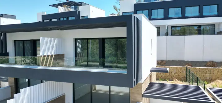 Venta de casa pareada en Estepona 1