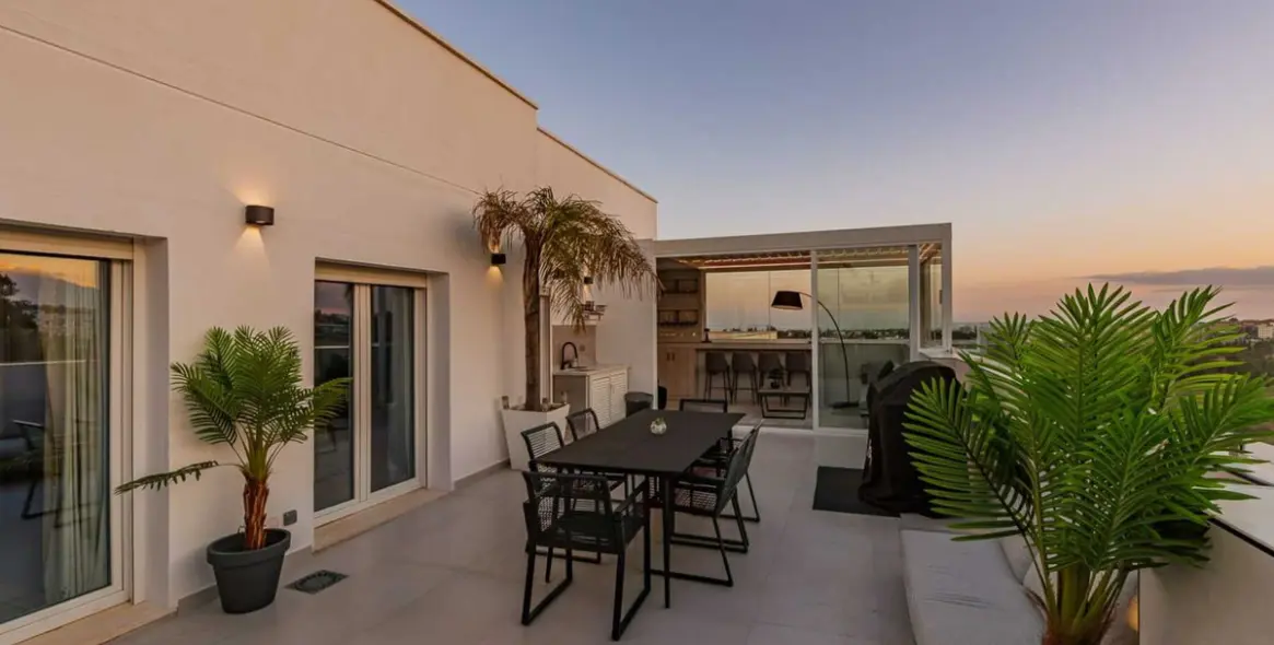 Sale of penthouse in Nueva Andalucía 2