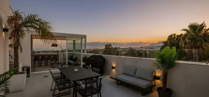 Продажа пентхауса в Nueva Andalucía 2