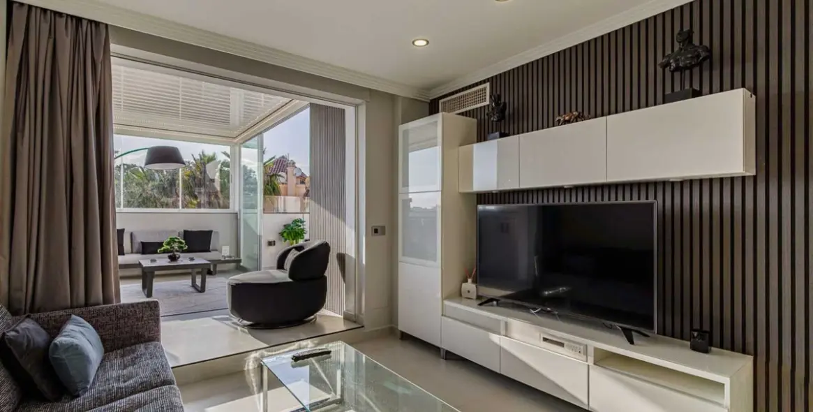 Sale of penthouse in Nueva Andalucía 5