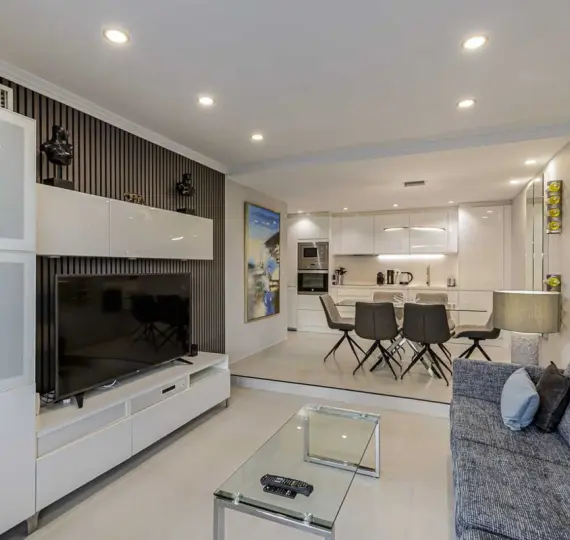 Sale of penthouse in Nueva Andalucía