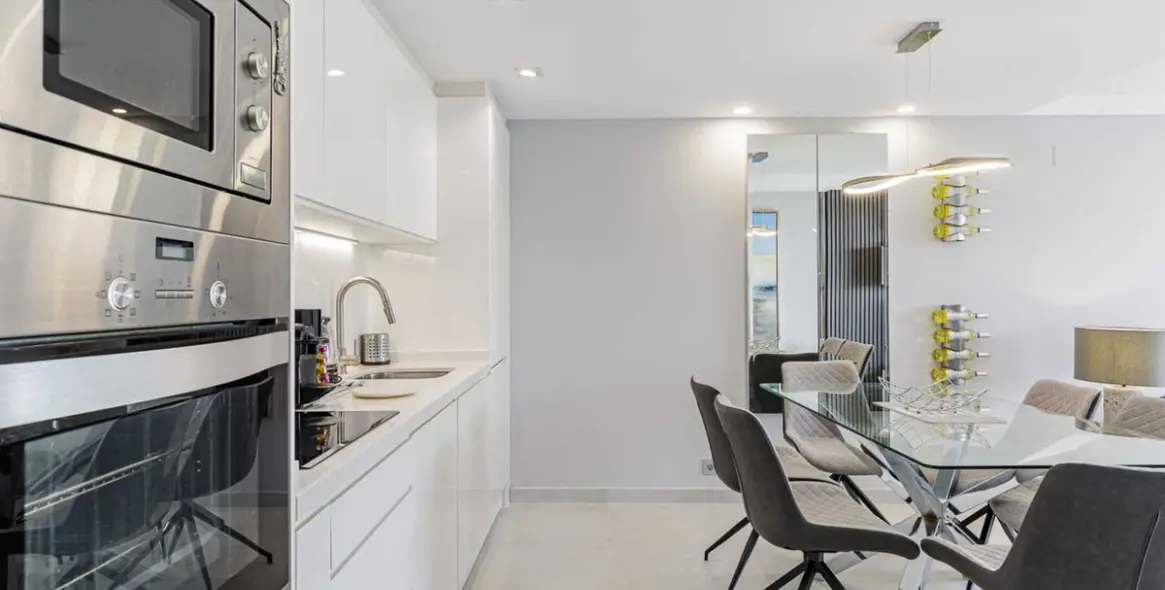 Sale of penthouse in Nueva Andalucía 9