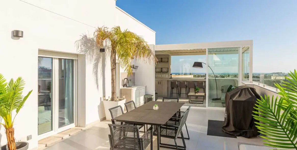 Sale of penthouse in Nueva Andalucía 18