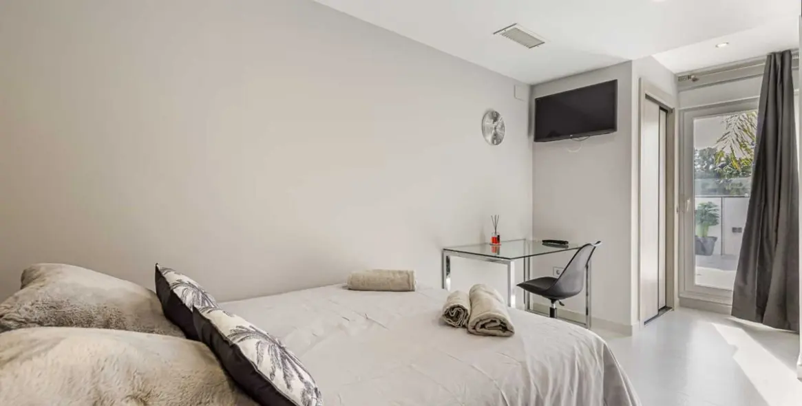 Sale of penthouse in Nueva Andalucía 28