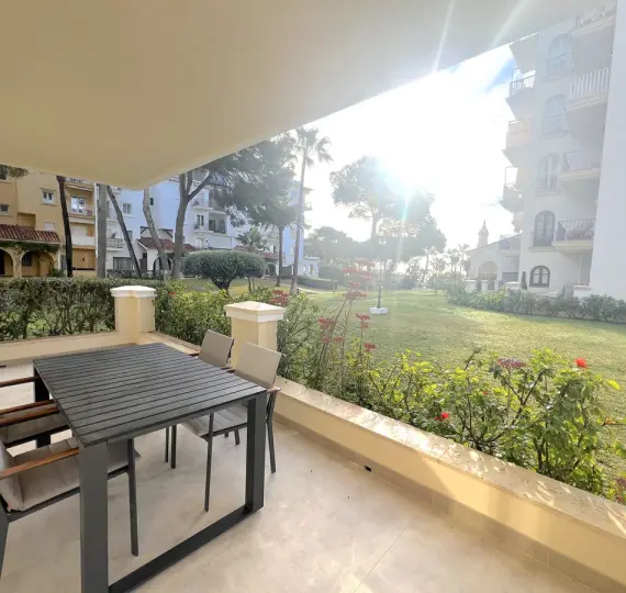 Продажа апартаментов на первом этаже в Puerto Banús