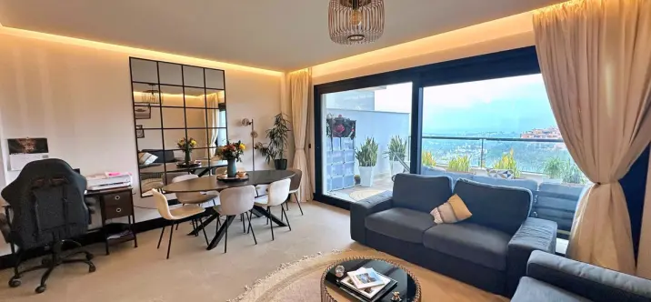 Sale of middle floor apartment in Nueva Andalucía 1