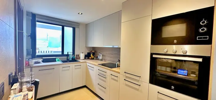 Sale of middle floor apartment in Nueva Andalucía 2