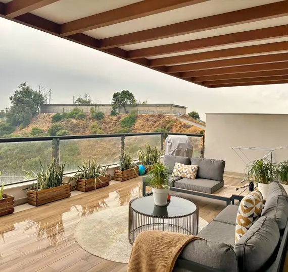 Sale of middle floor apartment in Nueva Andalucía