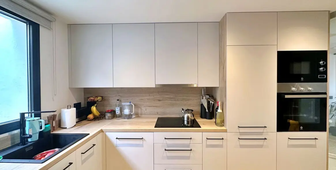 Sale of middle floor apartment in Nueva Andalucía 17