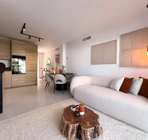 Sale of penthouse duplex in Nueva Andalucía