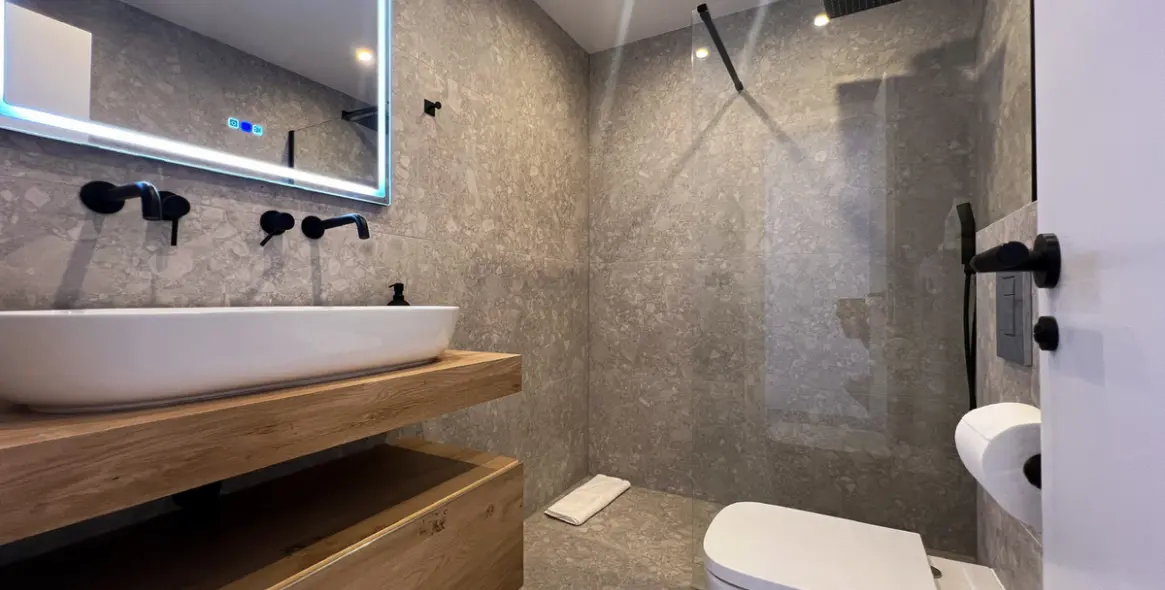 Sale of penthouse duplex in Nueva Andalucía 8