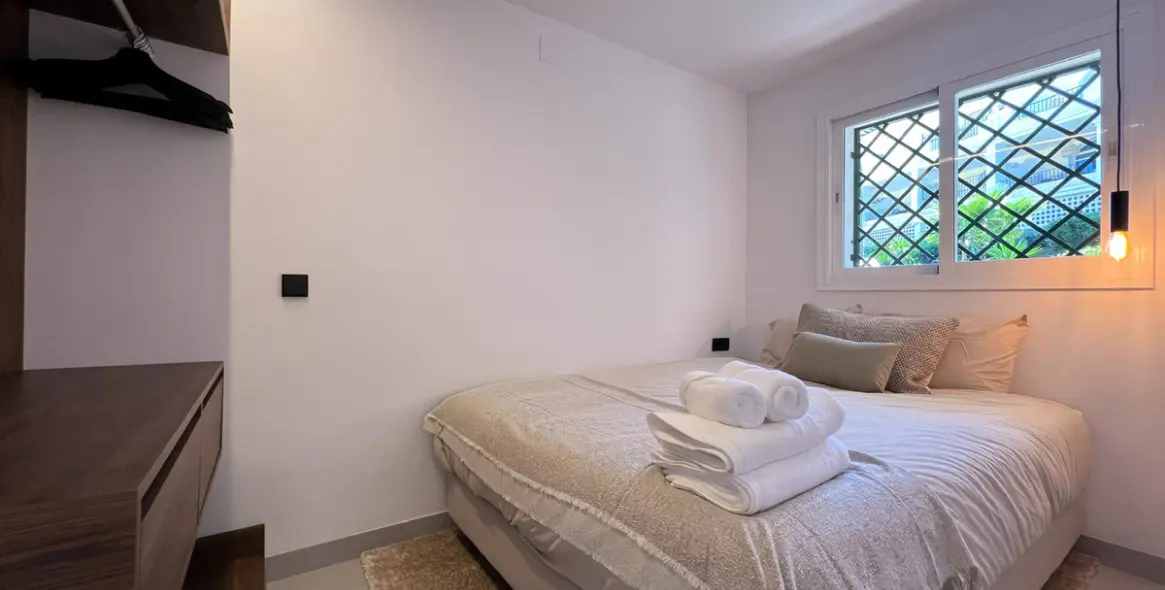 Sale of penthouse duplex in Nueva Andalucía 15