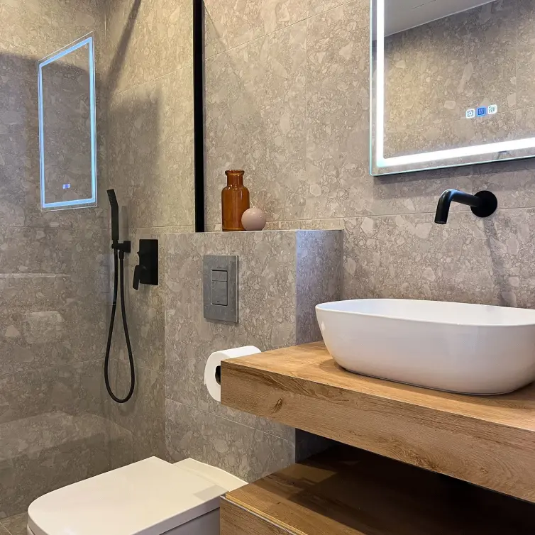 Sale of penthouse duplex in Nueva Andalucía