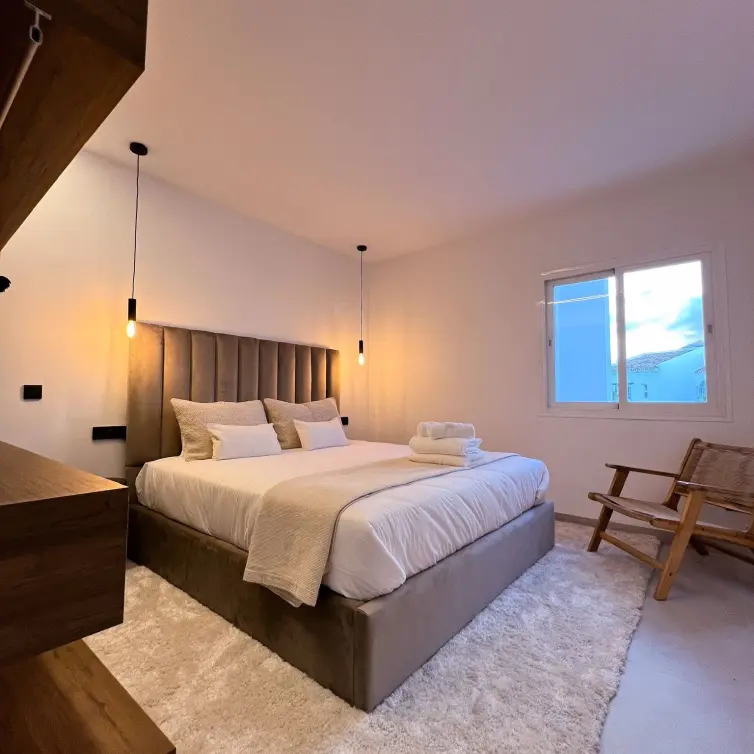 Sale of penthouse duplex in Nueva Andalucía