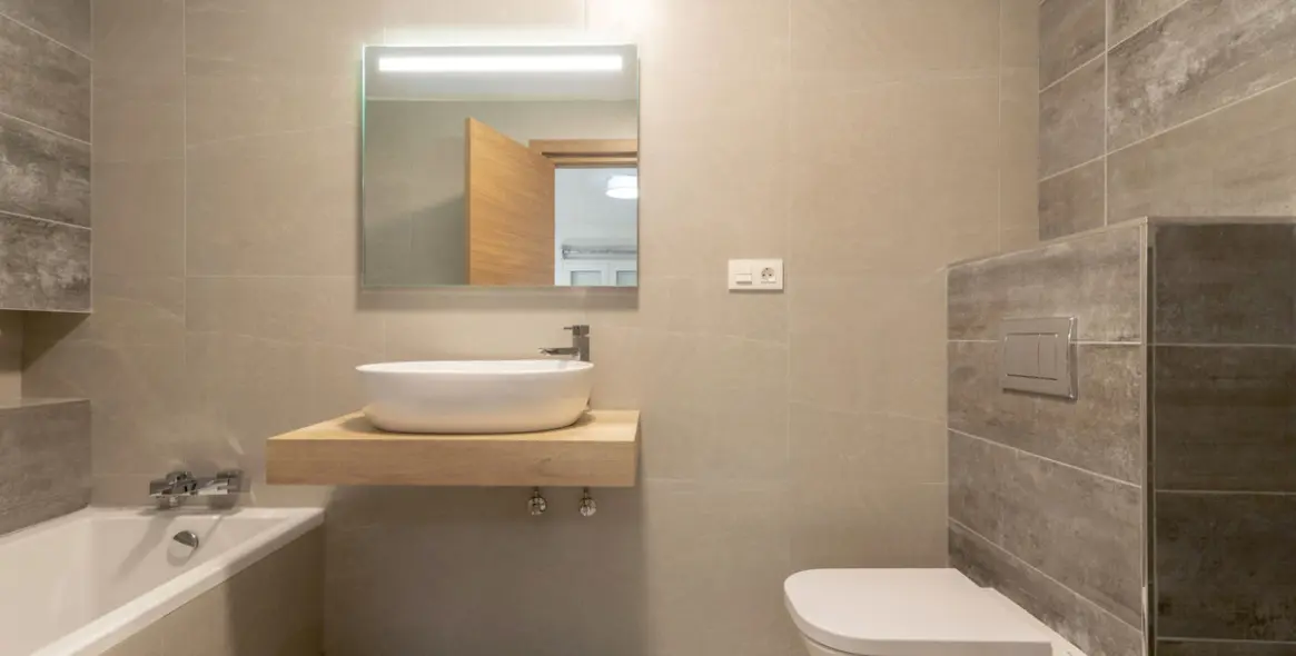 Sale of middle floor apartment in Puerto Banús 10