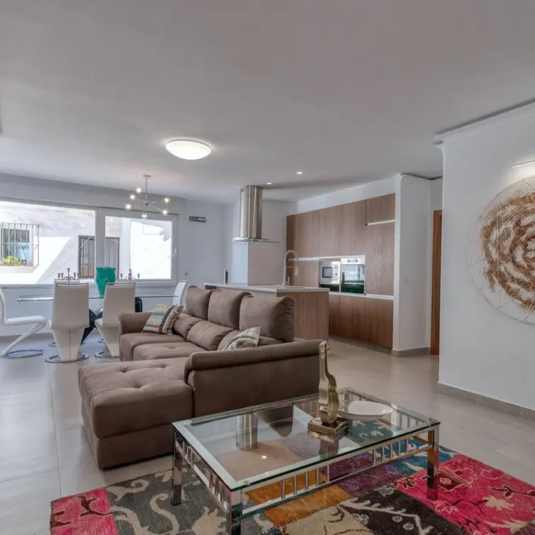 Продажа апартаментов на среднем этаже в Puerto Banús