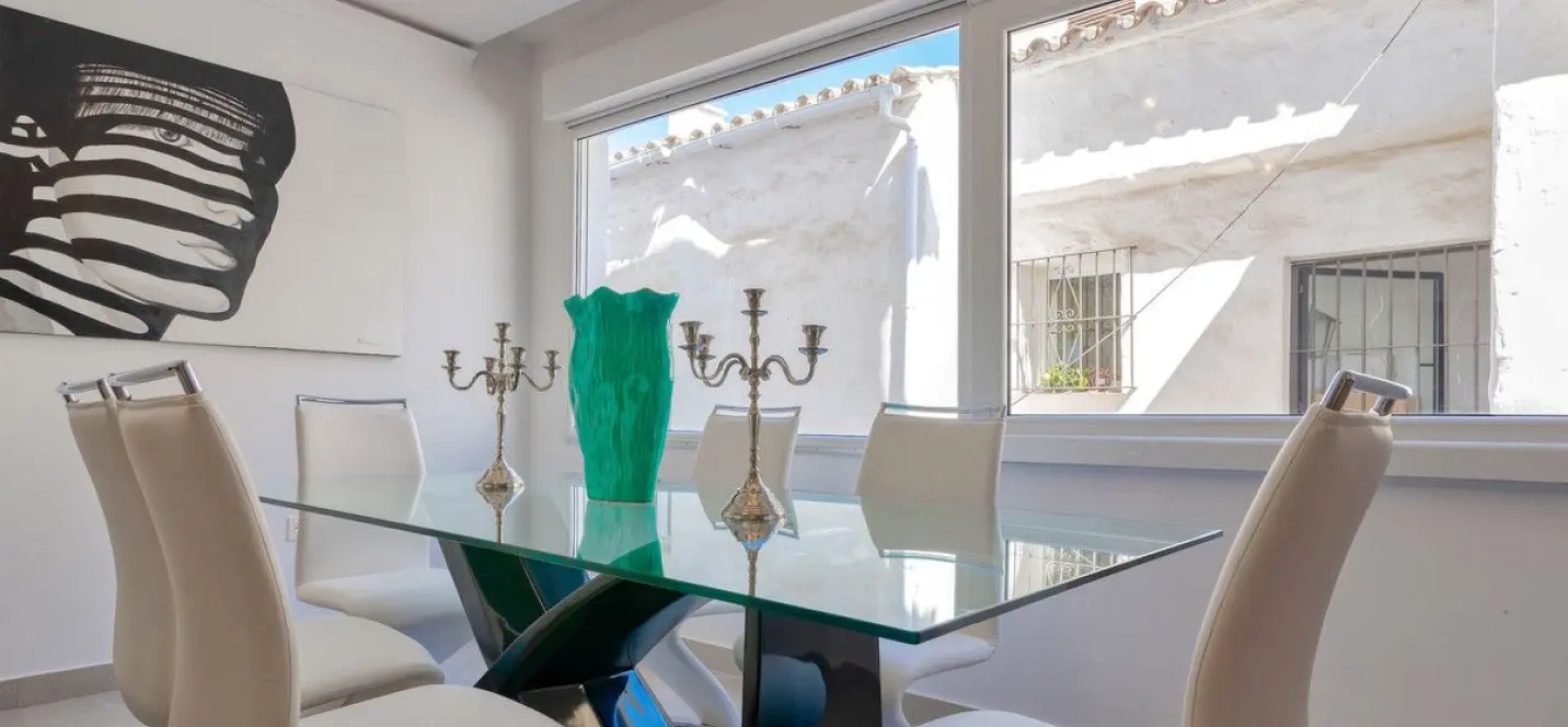 Продажа апартаментов на среднем этаже в Puerto Banús 3