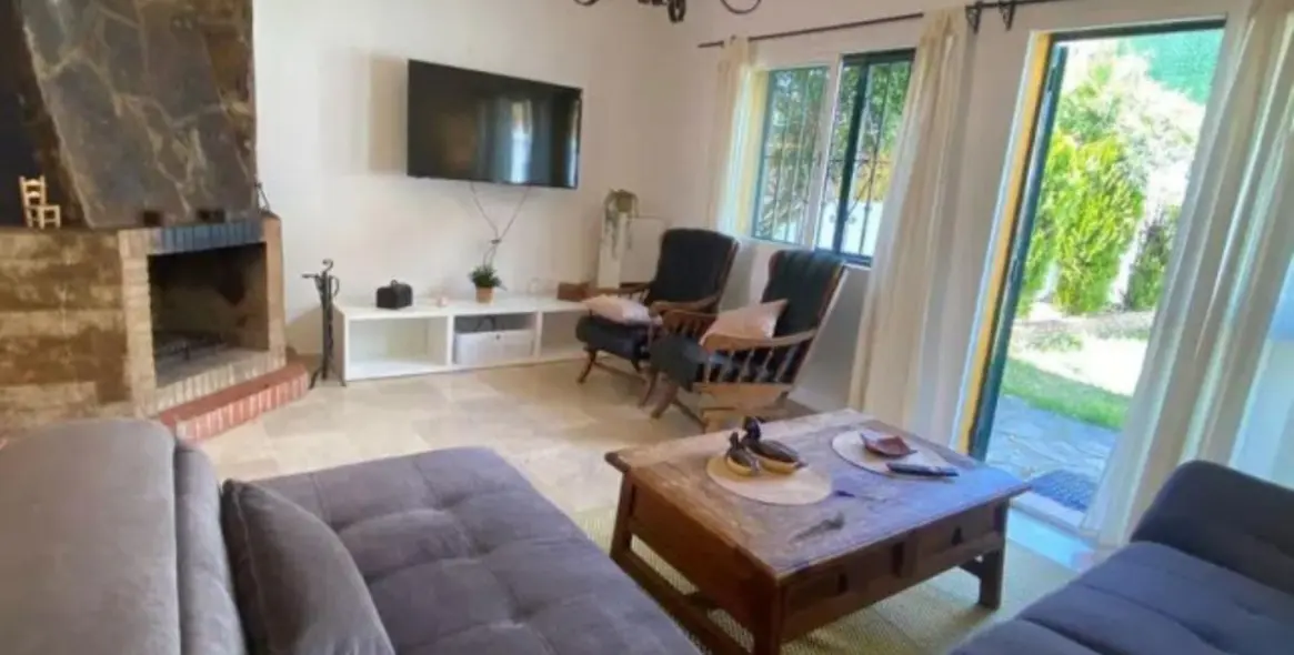 Продажа дома на две семьи в Marbella 6