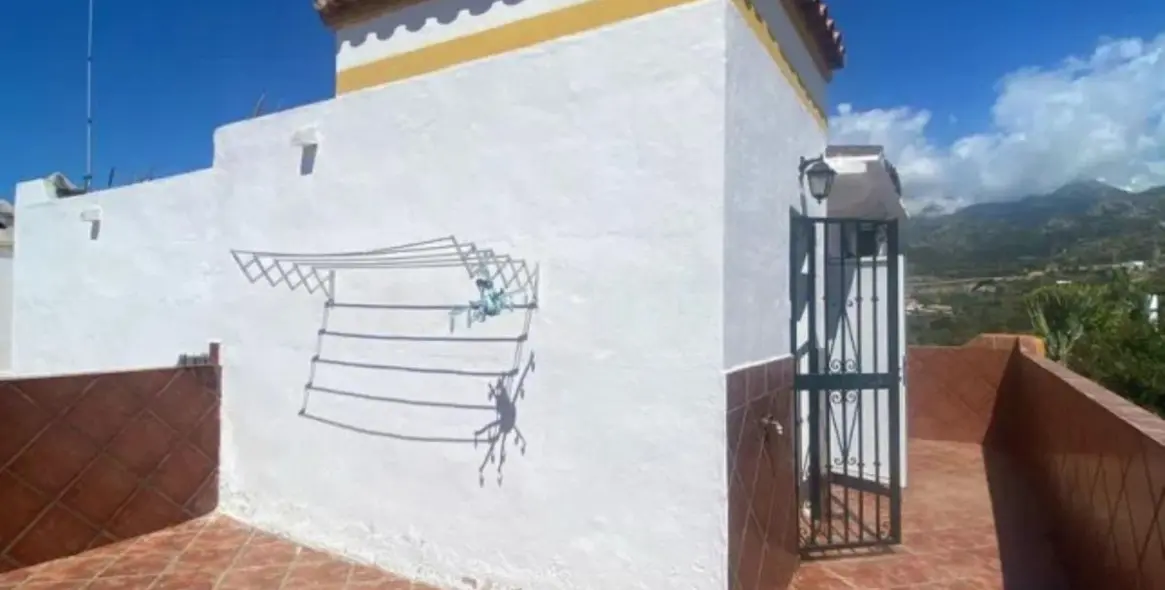 Продажа дома на две семьи в Marbella 13