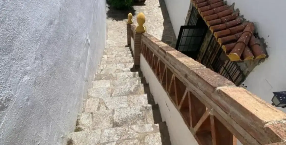 Продажа дома на две семьи в Marbella 16