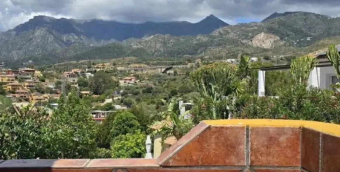 Sale of semi-detached house in Marbella 29
