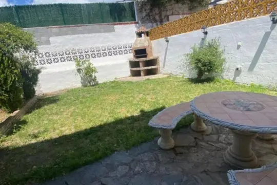 Image 4 thumb