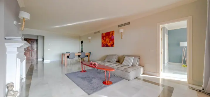 Sale of middle floor apartment in Monte Halcones 1