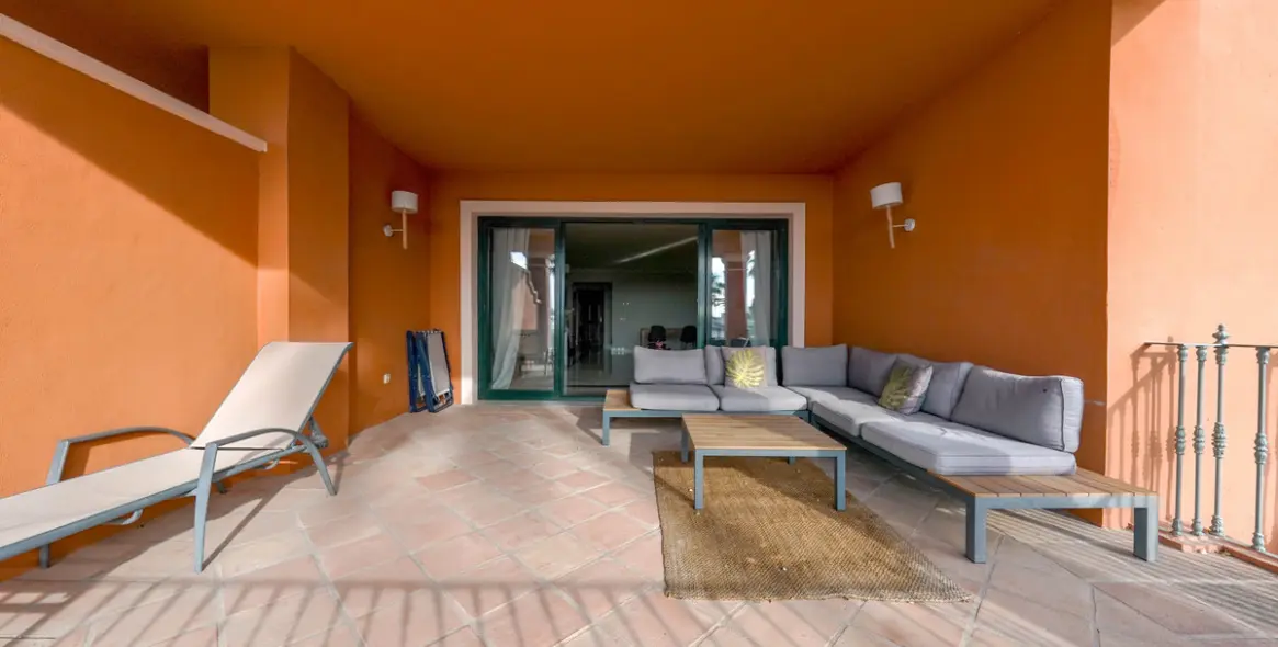 Sale of middle floor apartment in Monte Halcones 6