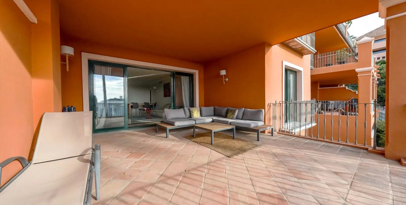 Sale of middle floor apartment in Monte Halcones 5