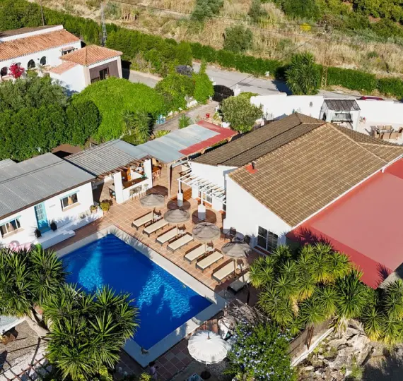 Продажа  отдельно стоящей виллы в Alhaurín el Grande