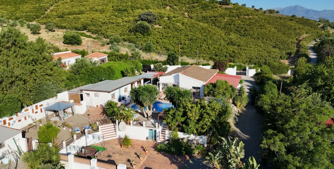 Sale of detached villa in Alhaurín el Grande 63