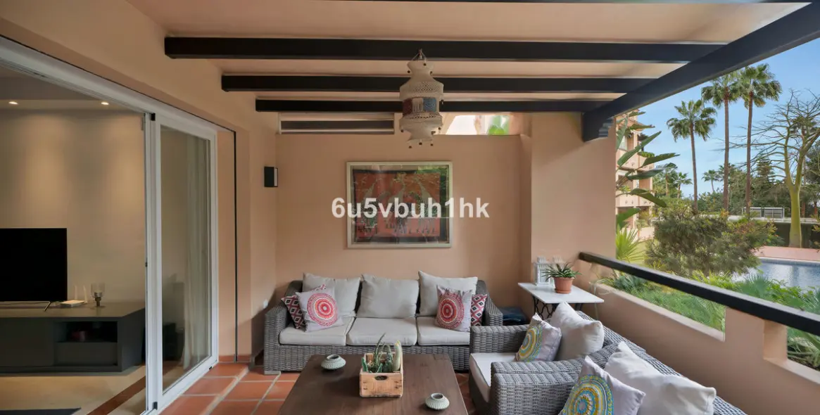 Продажа апартаментов на первом этаже в Nagüeles 3