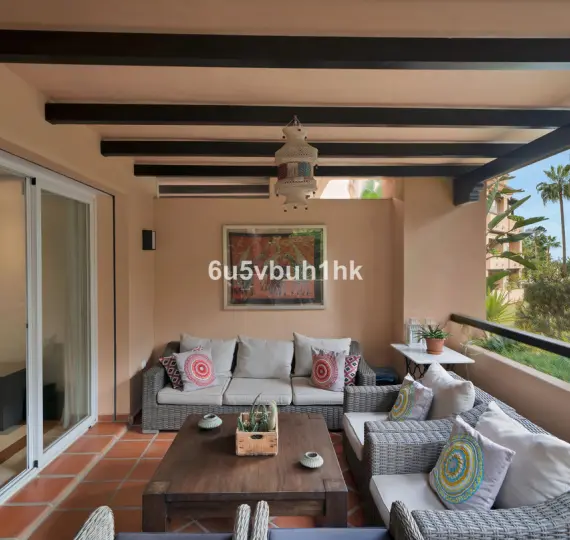 Продажа апартаментов на первом этаже в Nagüeles