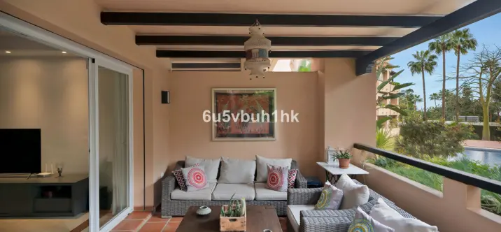 Продажа апартаментов на первом этаже в Nagüeles 2