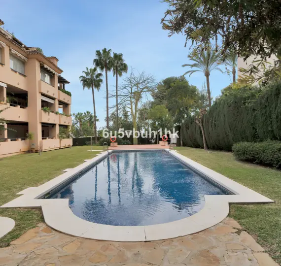 Продажа апартаментов на первом этаже в Nagüeles