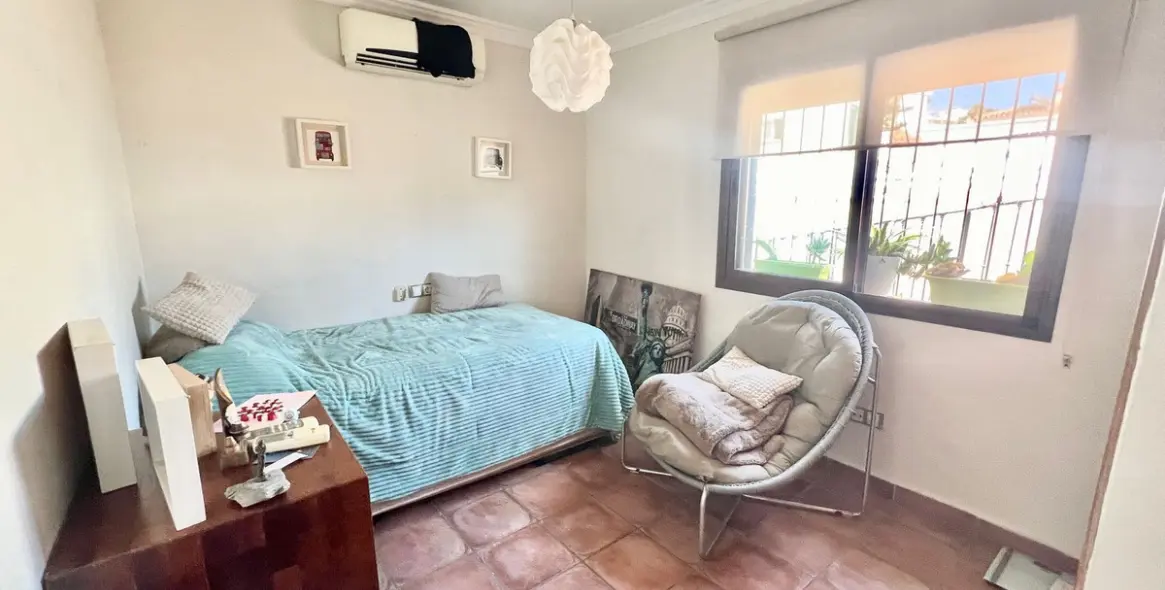 Sale of detached villa in Nueva Andalucía 11
