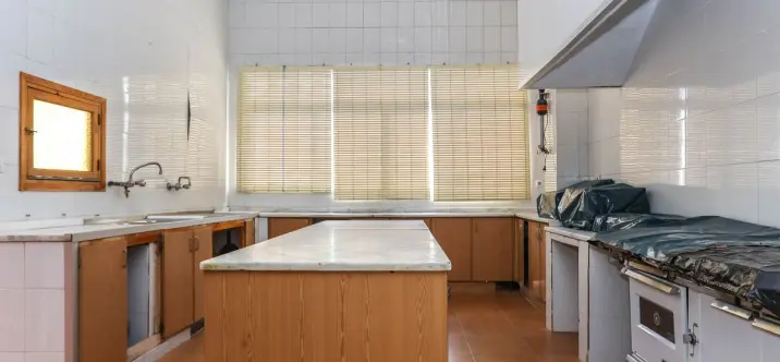 Продажа хостела в Tolox 2