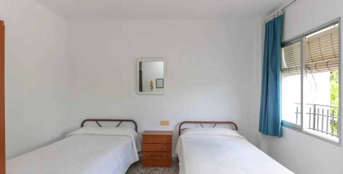 Продажа хостела в Tolox 13