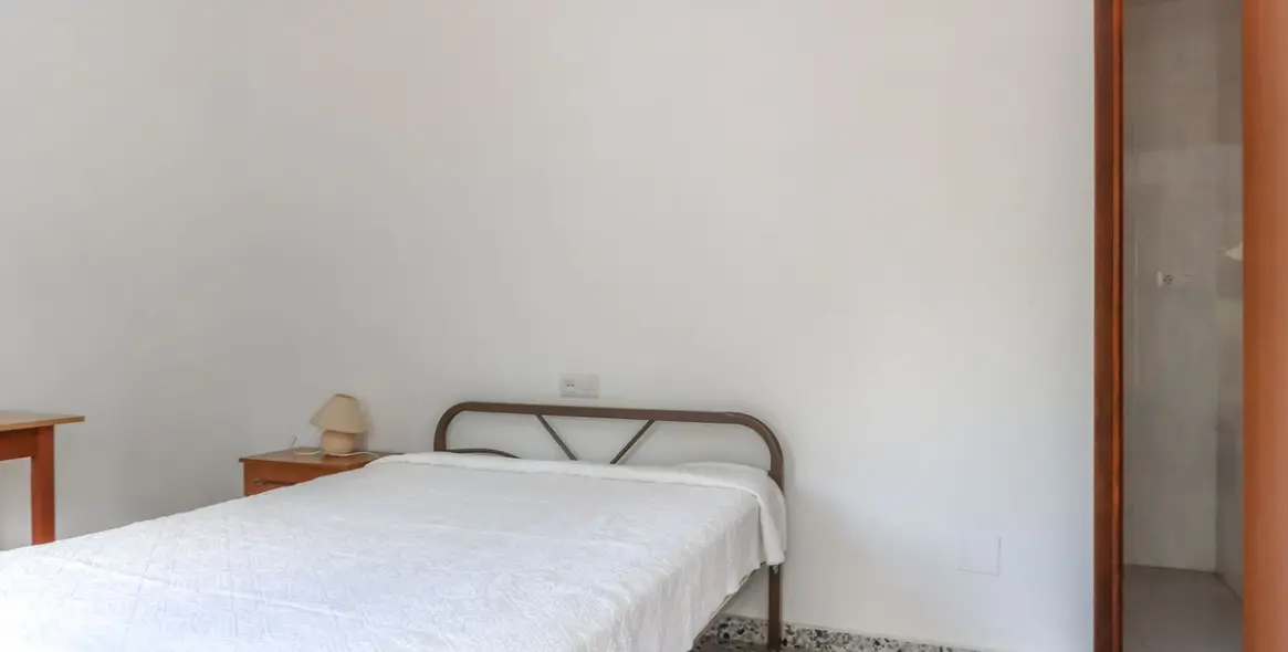 Sale of hostel in Tolox 21