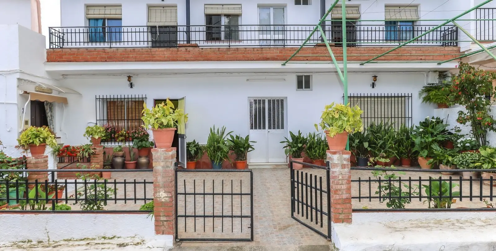 Sale of hostel in Tolox 1