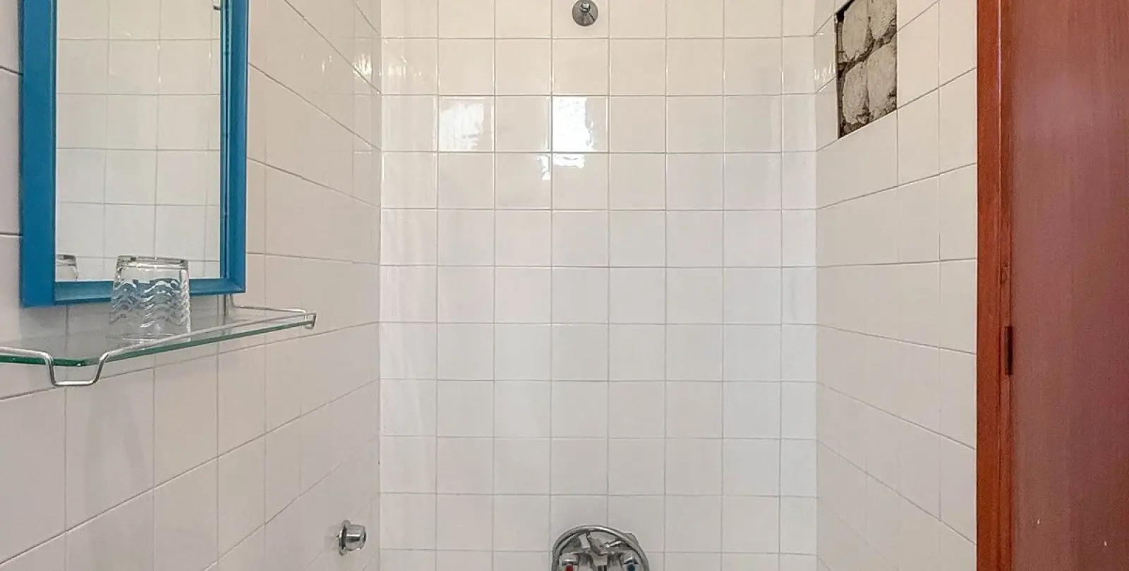Sale of hostel in Tolox 18