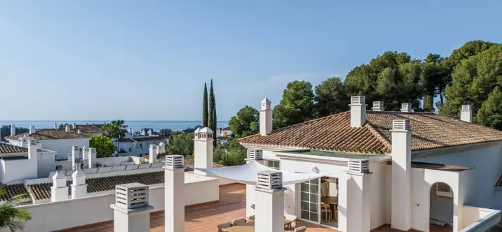 Sale of penthouse duplex in Río Real 0